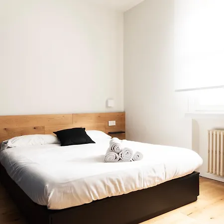 Youhosty - Perego 7 Dx Apartman *