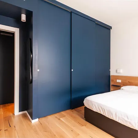 Youhosty - Perego 7 Dx Apartman Milánó